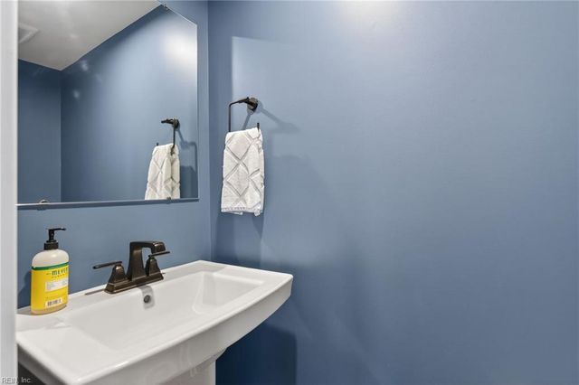121 Fishermans WAY, Poquoson, VA 23662