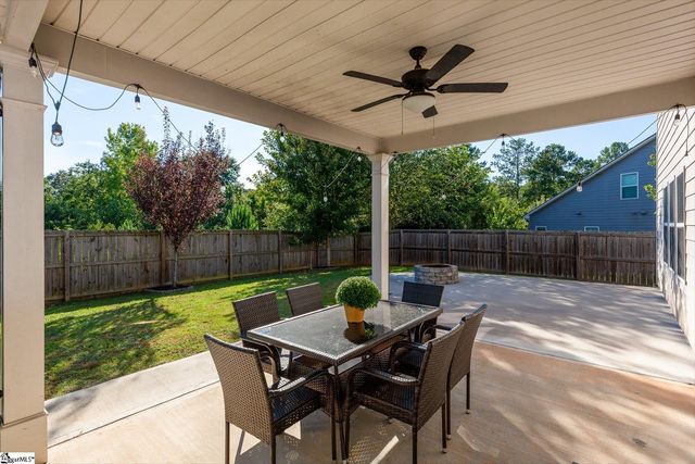 317 Lindstrom Court, Simpsonville, SC 29680