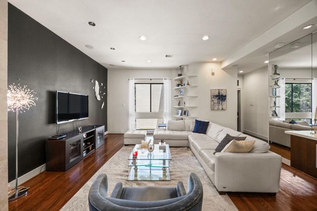 4129 Dickson Street, Houston, TX 77007
