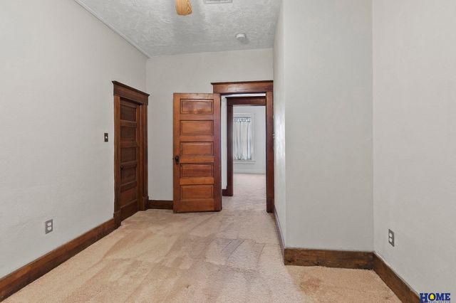 4242 Madison Avenue, Lincoln, NE 68504