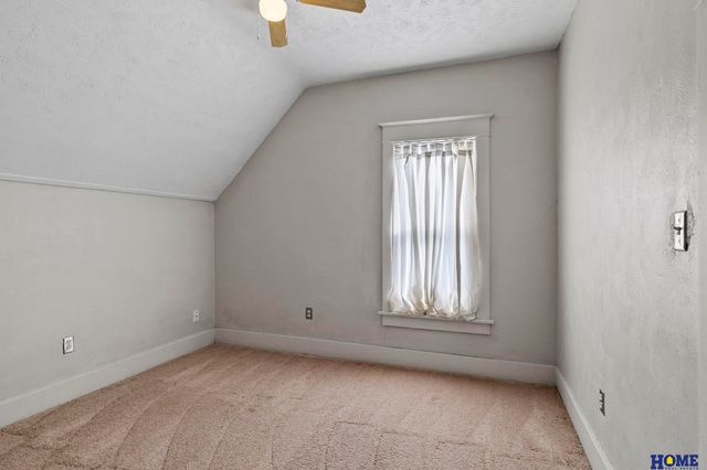 4242 Madison Avenue, Lincoln, NE 68504