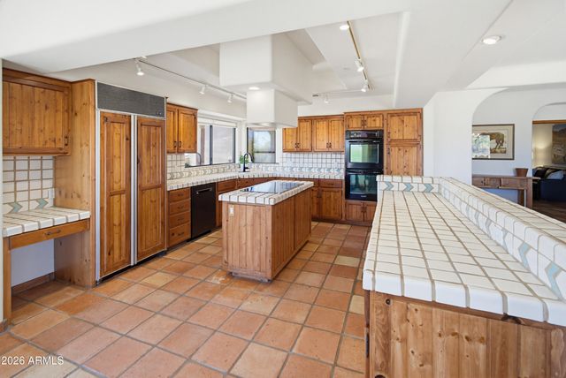 30600 N PIMA Road 3, Scottsdale, AZ 85266