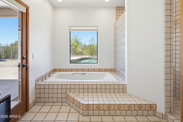 30600 N PIMA Road 3, Scottsdale, AZ 85266