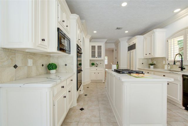 13607 Starlight Harbour Court, Houston, TX 77077
