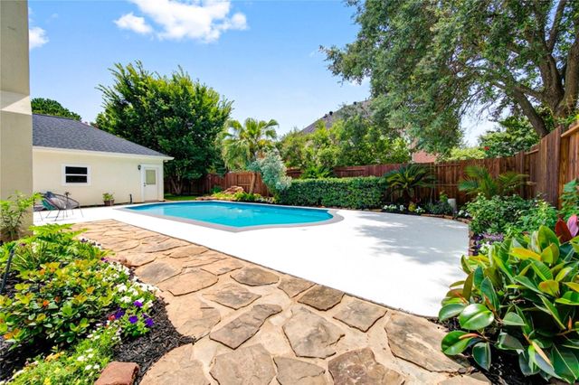 13607 Starlight Harbour Court, Houston, TX 77077