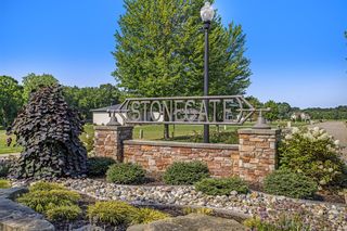 106 Stonegate Drive, Battle Creek, MI 49015