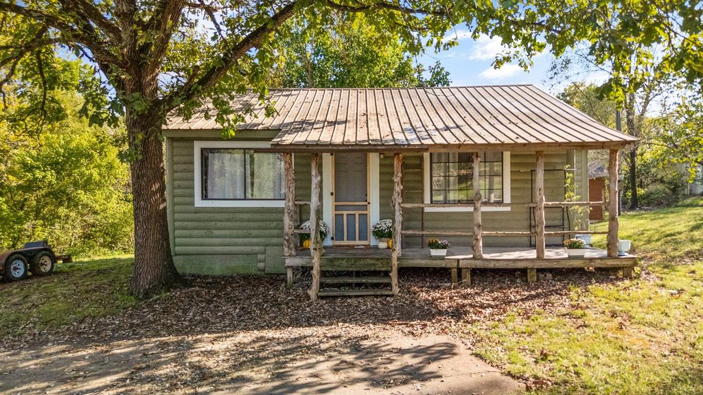 1504 State Highway 90, Jane, MO 64856