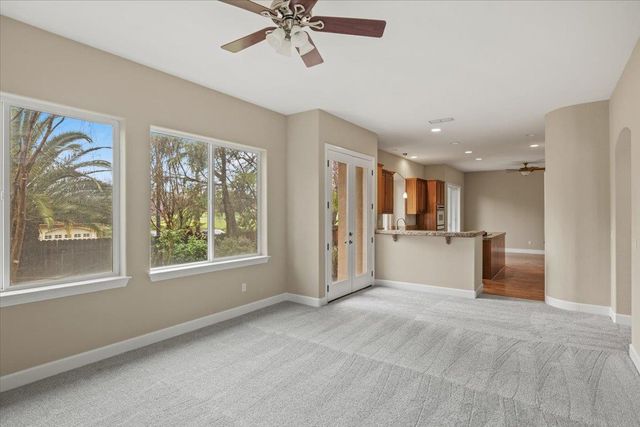 125 Knob Fork Ct, Folsom, CA 95630