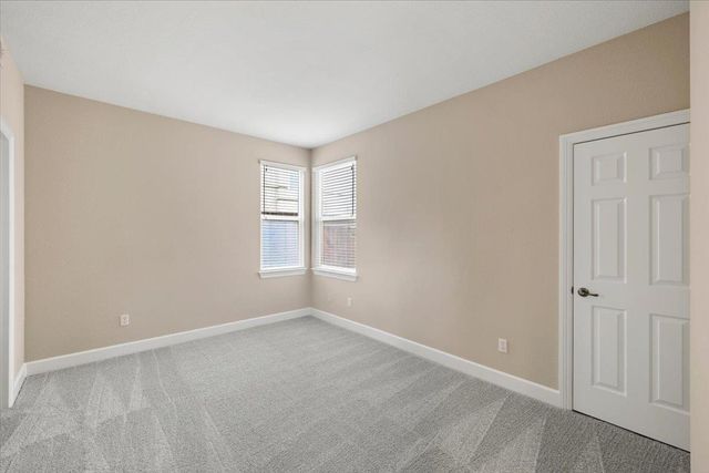 125 Knob Fork Ct, Folsom, CA 95630