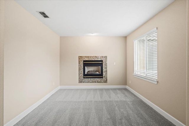 125 Knob Fork Ct, Folsom, CA 95630