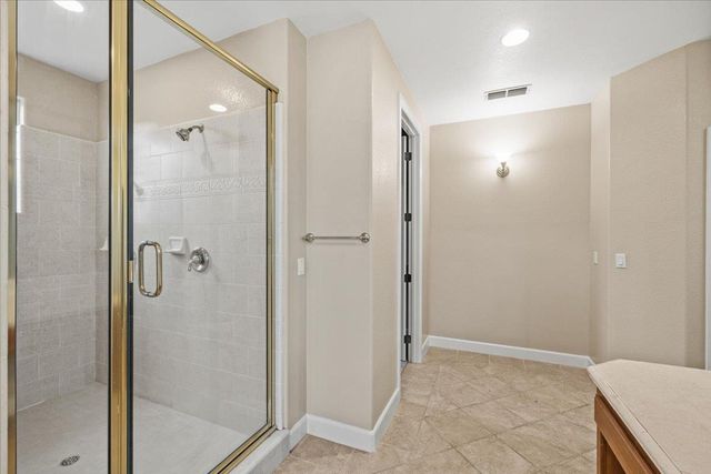 125 Knob Fork Ct, Folsom, CA 95630