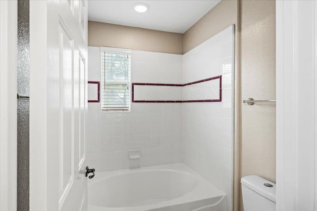 125 Knob Fork Ct, Folsom, CA 95630