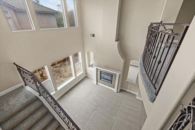 125 Knob Fork Ct, Folsom, CA 95630