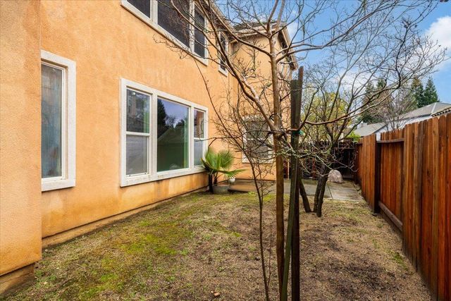 125 Knob Fork Ct, Folsom, CA 95630