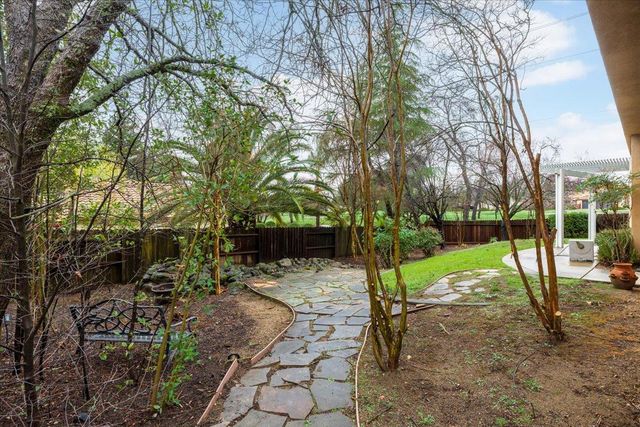 125 Knob Fork Ct, Folsom, CA 95630