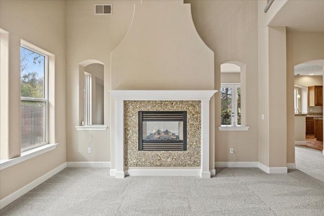 125 Knob Fork Ct, Folsom, CA 95630