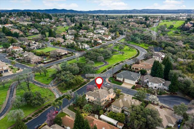 125 Knob Fork Ct, Folsom, CA 95630