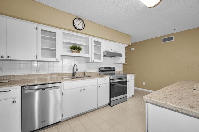 2223 PHILIPPINE DRIVE 35, Clearwater, FL 33763