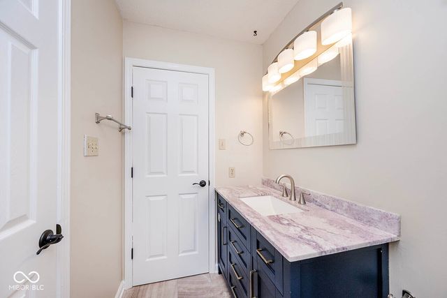 526 Eagle Crest Drive, Brownsburg, IN 46112