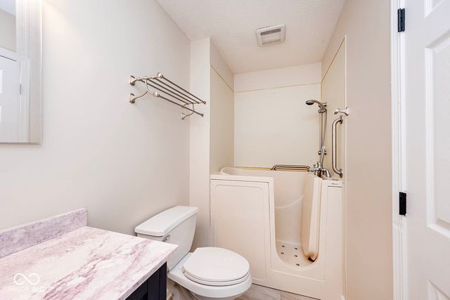 526 Eagle Crest Drive, Brownsburg, IN 46112