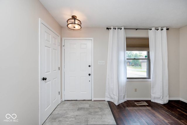526 Eagle Crest Drive, Brownsburg, IN 46112