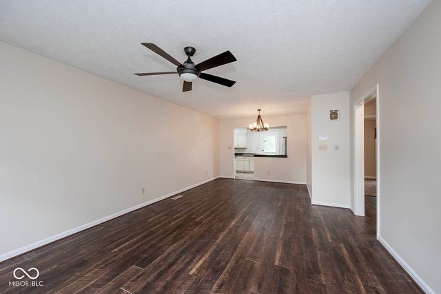 526 Eagle Crest Drive, Brownsburg, IN 46112