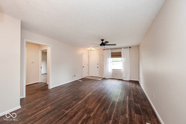 526 Eagle Crest Drive, Brownsburg, IN 46112