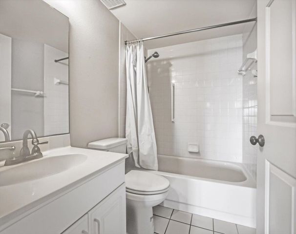 27 Santiago Ct, St Augustine, FL 32086