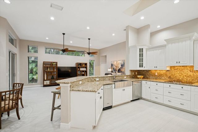 830 NW 122nd Avenue, Plantation, FL 33325