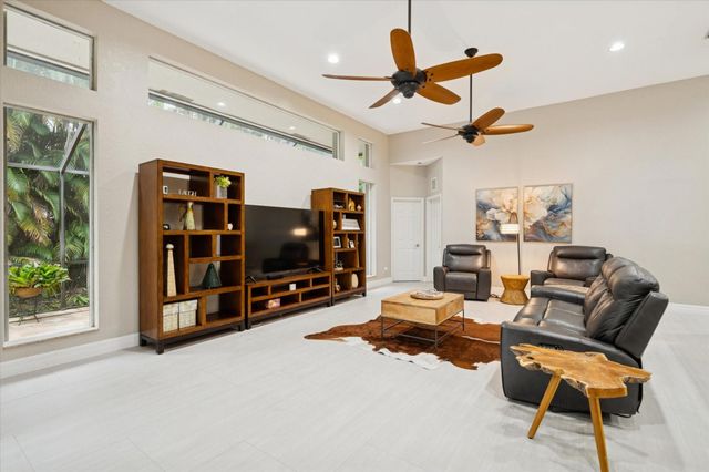 830 NW 122nd Avenue, Plantation, FL 33325