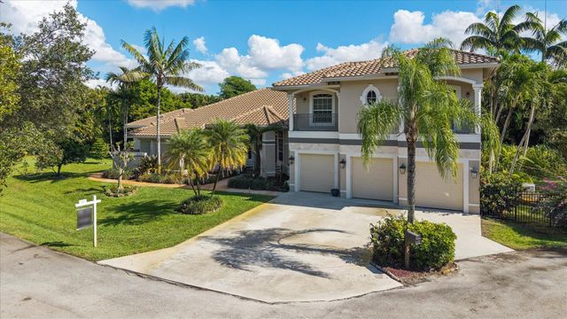 830 NW 122nd Avenue, Plantation, FL 33325