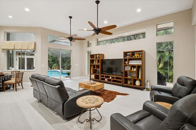 830 NW 122nd Avenue, Plantation, FL 33325