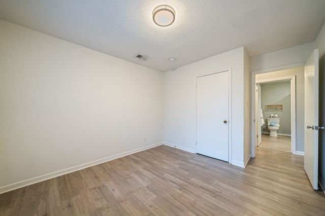 3922 Bradford Dr, Corpus Christi, TX 78415