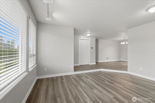 328 Cherry Avenue, Sumner, WA 98390