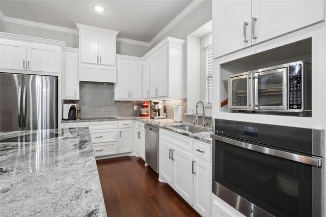 516 Woodland Drive, Azle, TX 76020
