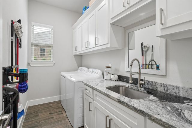 516 Woodland Drive, Azle, TX 76020