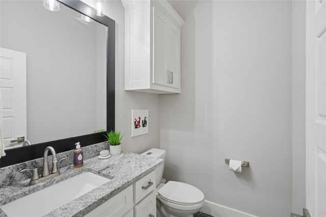 516 Woodland Drive, Azle, TX 76020