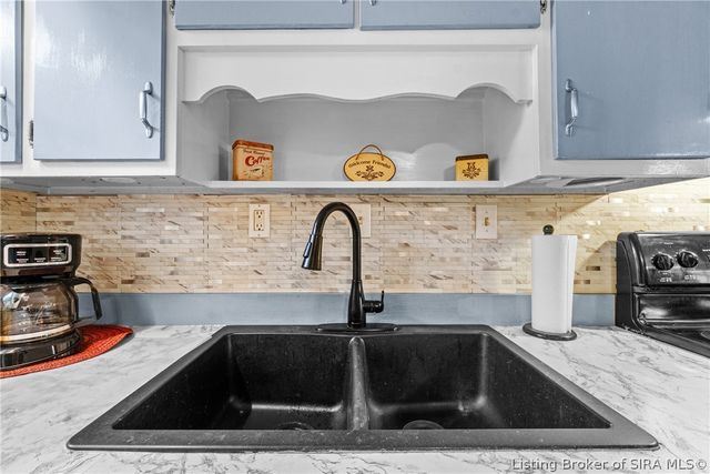 3403 Green Valley Road, New Albany, IN 47150