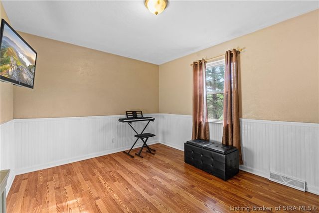 3403 Green Valley Road, New Albany, IN 47150