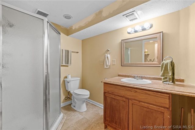 3403 Green Valley Road, New Albany, IN 47150