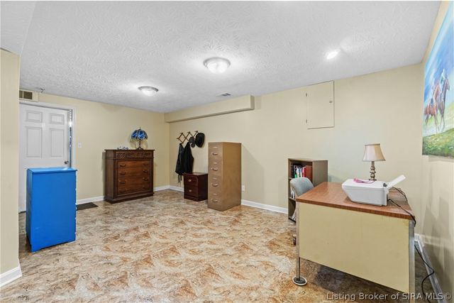 3403 Green Valley Road, New Albany, IN 47150