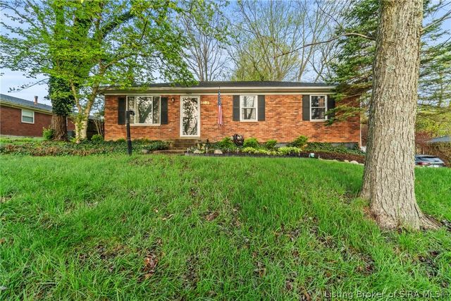 3403 Green Valley Road, New Albany, IN 47150