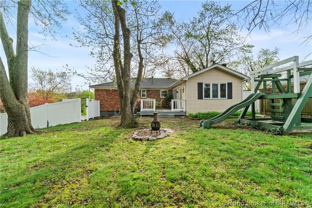 3403 Green Valley Road, New Albany, IN 47150
