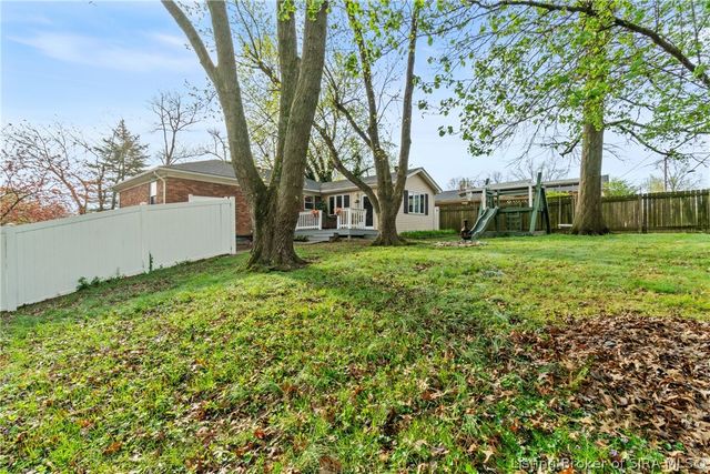 3403 Green Valley Road, New Albany, IN 47150