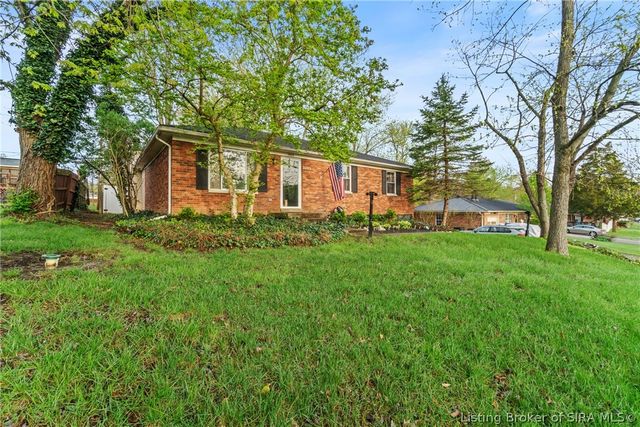 3403 Green Valley Road, New Albany, IN 47150