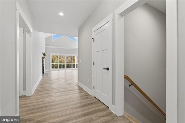 172 LAKEWATCH CIR, Moneta, VA 24121