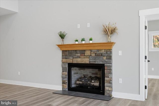 172 LAKEWATCH CIR, Moneta, VA 24121