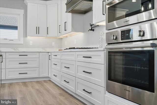 172 LAKEWATCH CIR, Moneta, VA 24121