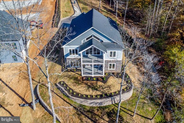 172 LAKEWATCH CIR, Moneta, VA 24121