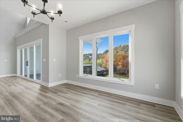 172 LAKEWATCH CIR, Moneta, VA 24121